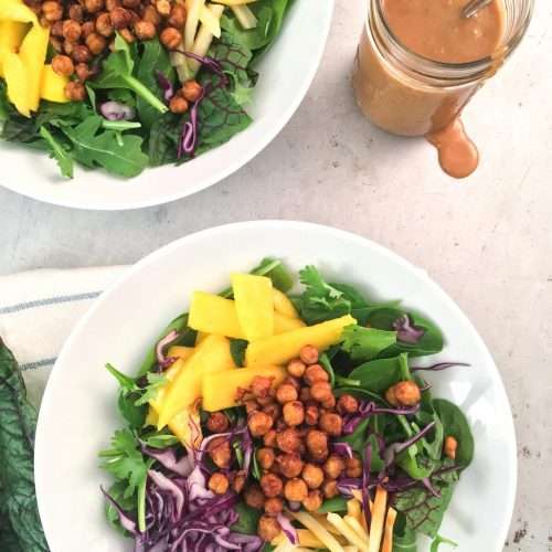 Salade asiatique avec pois chiches croustillants